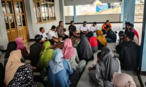 Santunan tersebut diberikan sebesar Rp10 juta untuk masing-masing ahli waris. Berdasarkan data pemerintah desa, terdapat 80 korban meninggal dunia dalam peristiwa yang terjadi pada 24 Januari 2026 lalu.