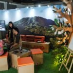 Selama dua hari pelaksanaan, booth EIGER Adventure Land dikunjungi hampir 1.000 orang. Dari rangkaian interaksi tersebut, perusahaan menerima lebih dari 300 lamaran secara langsung, berkontribusi terhadap total sekitar 6.000 pelamar yang masuk melalui portal online selama periode rekrutmen berlangsung.