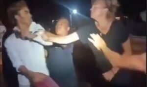 tangkapan layar video bule wanita ngamuk di Gili trawangan Lombok.