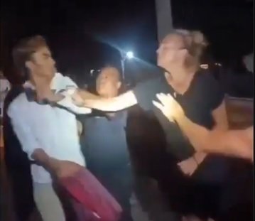 tangkapan layar video bule wanita ngamuk di Gili trawangan Lombok.