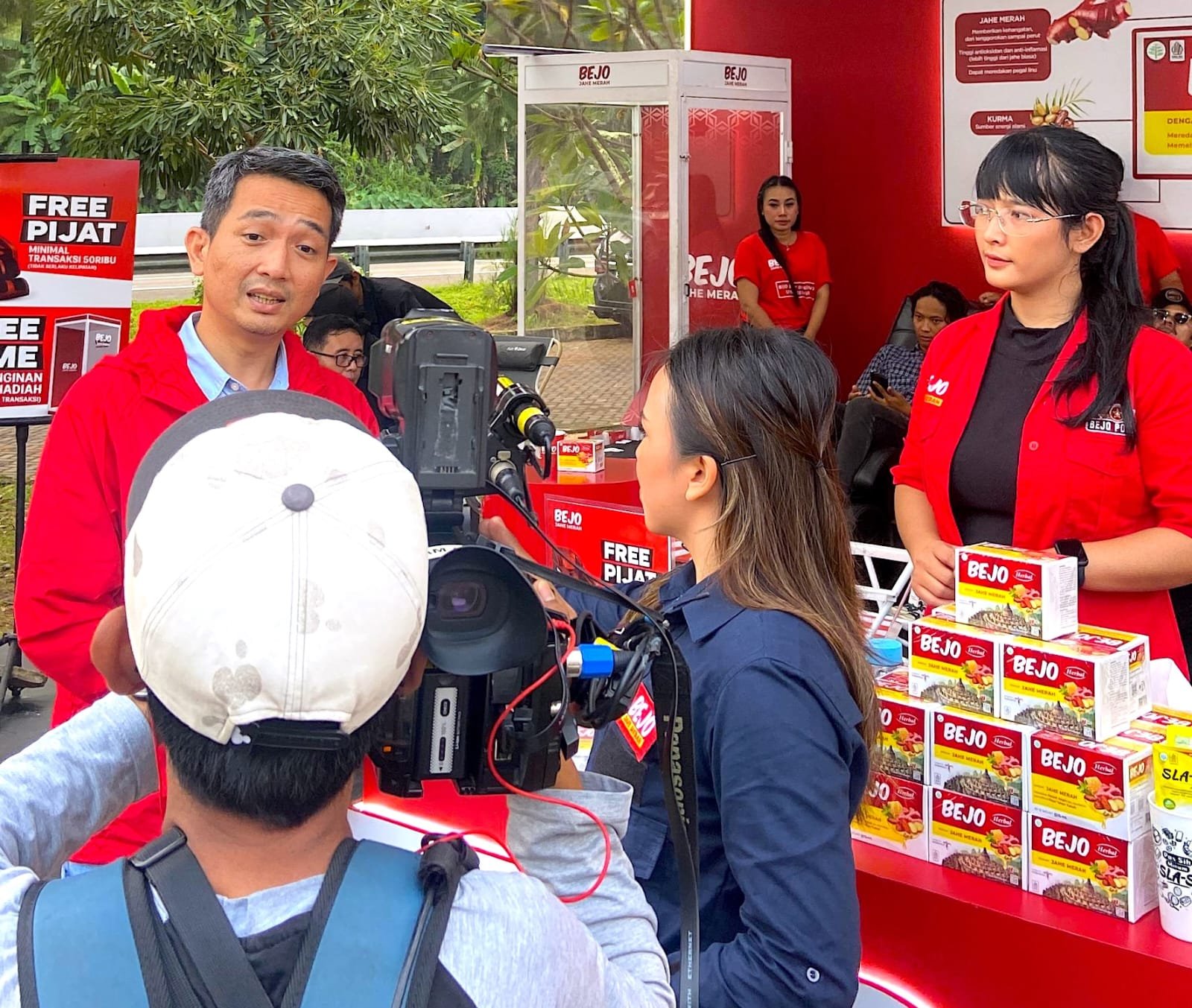 Selama Musim Mudik dan Balik Mudik, masyarakat bisa singgah dan bersantai di Booth Anti Angin yang tersebar di rest area, pelabuhan, stasiun kereta api, terminal bus hingga tempat-tempat wisata