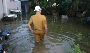 Gerak Cepat! KDS Turun Langsung ke Lokasi Banjir dan Permukiman Terdampak Angin Kencang di Kabupaten Bandung Gerak Cepat! KDS Turun Langsung ke Lokasi Banjir dan Permukiman Terdampak Angin Kencang di Kabupaten Bandung