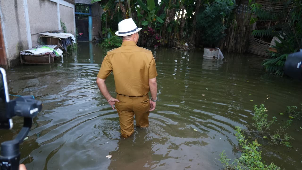 Gerak Cepat! KDS Turun Langsung ke Lokasi Banjir dan Permukiman Terdampak Angin Kencang di Kabupaten Bandung