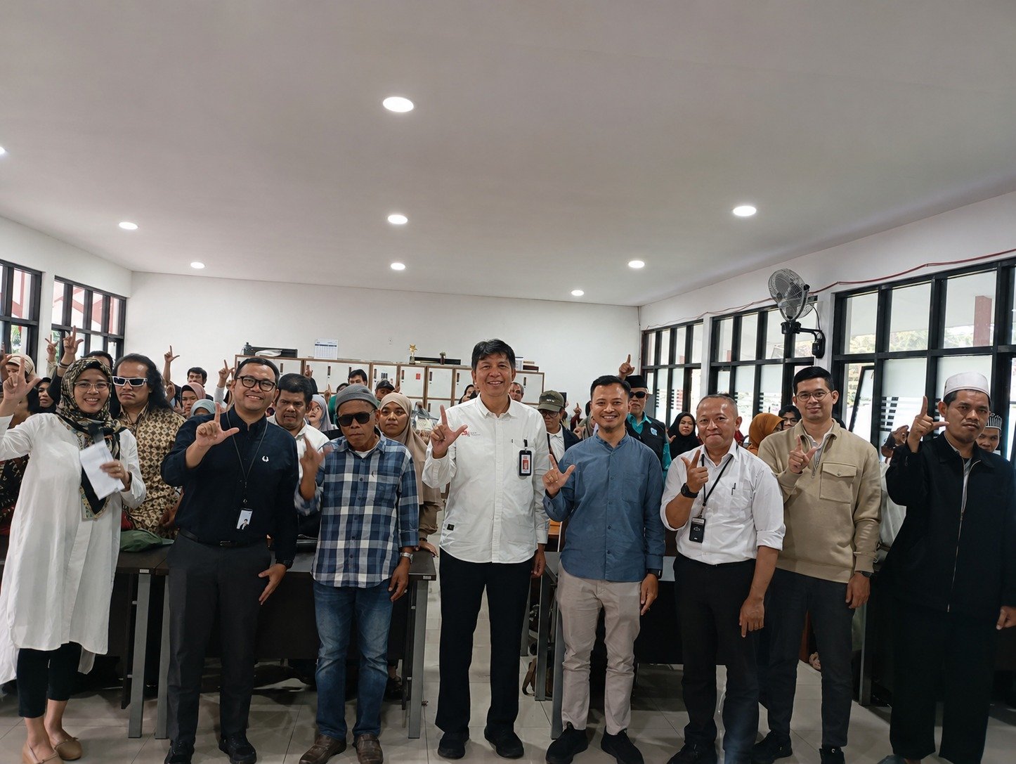 bank bjb dan OJK Jawa Barat Dorong Kemandirian Finansial Penyandang Disabilitas