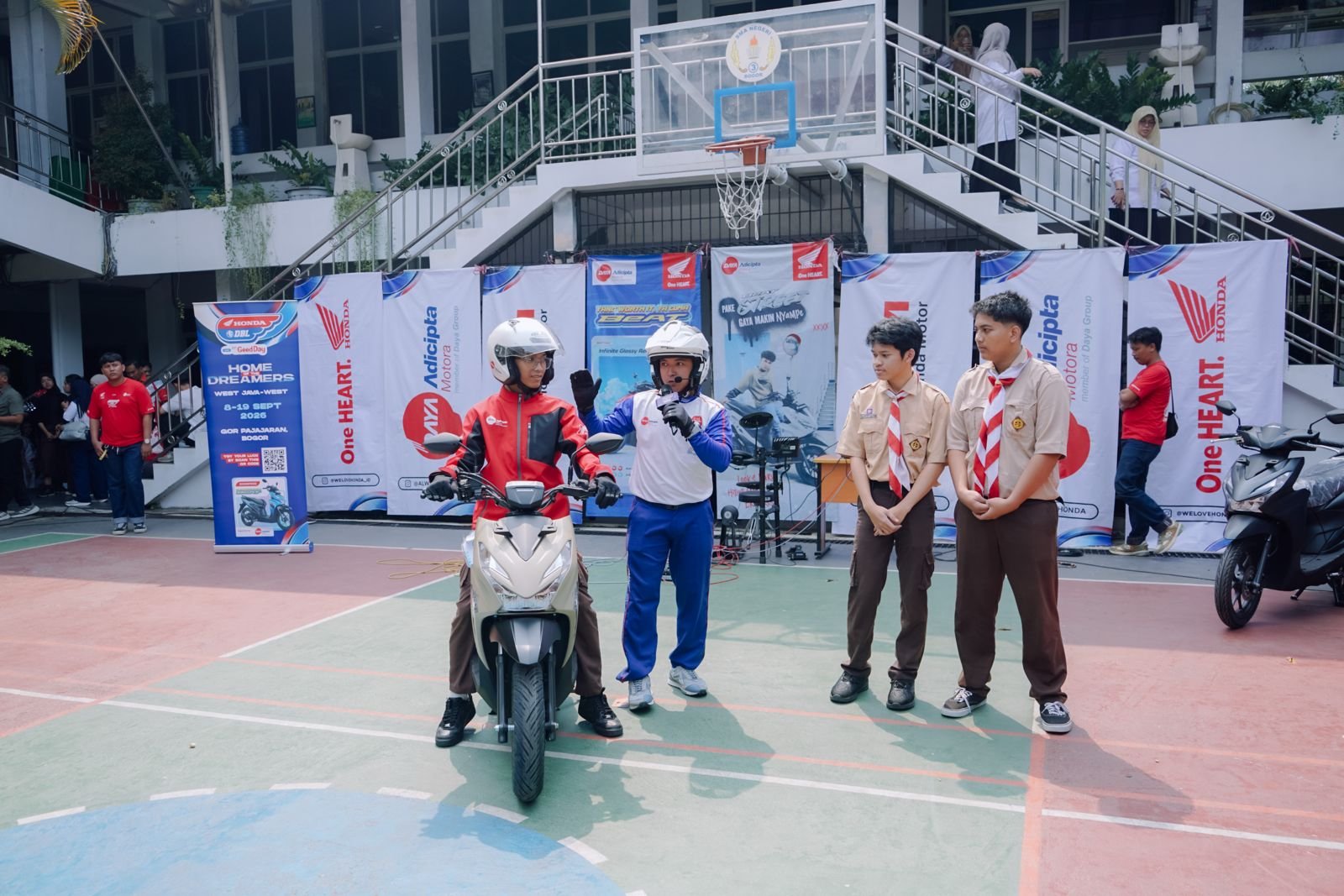 Honda DBL